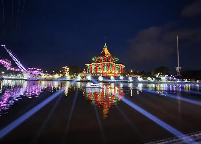 Riverbank Suites Kuching Waterfront